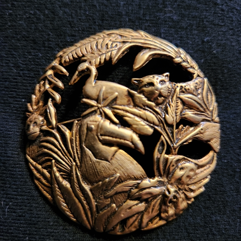 Vintage Tona Safari Brooch